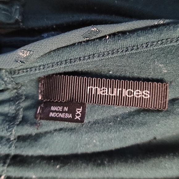 Maurices XXL hunter Green chiffon halter top - Picture 3 of 5